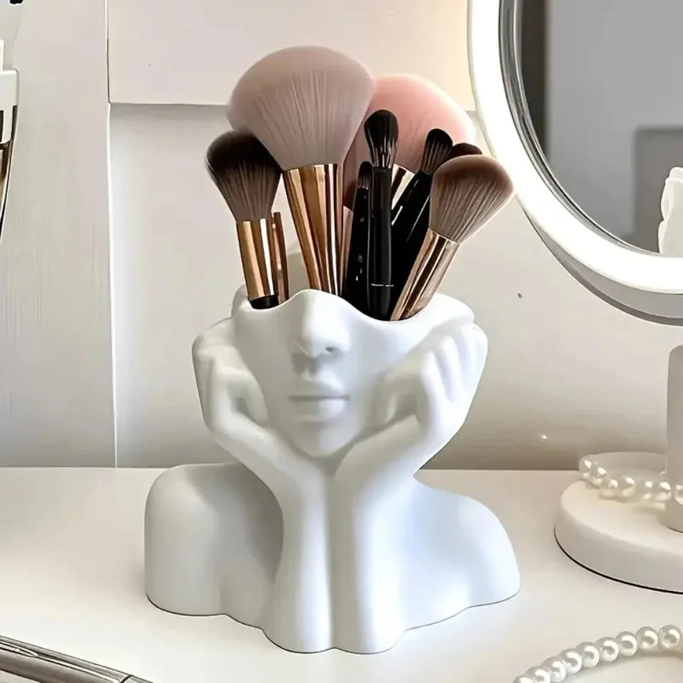 Artistic Face-Shaped Makeup Brush Holder